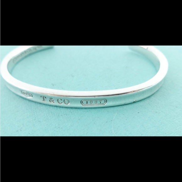 *SOLD* Tiffany & Co. Narrow Cuff Bracelet. - Picture 4 of 8